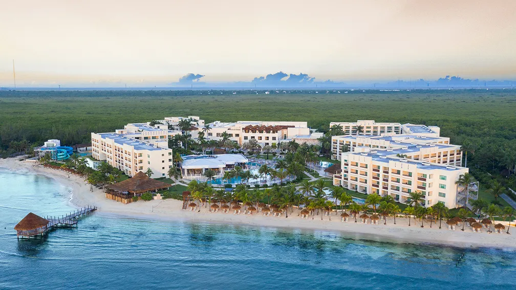Hyatt Zilara Riviera Maya adults-only all-inclusive resort with beachfront pools and luxury accommodations in Mexico.