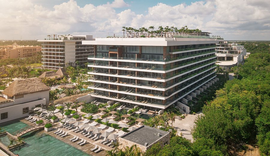 Impression Moxche by Secrets ultra-luxury adults-only all-inclusive resort in Riviera Maya with private plunge pools and jungle setting.